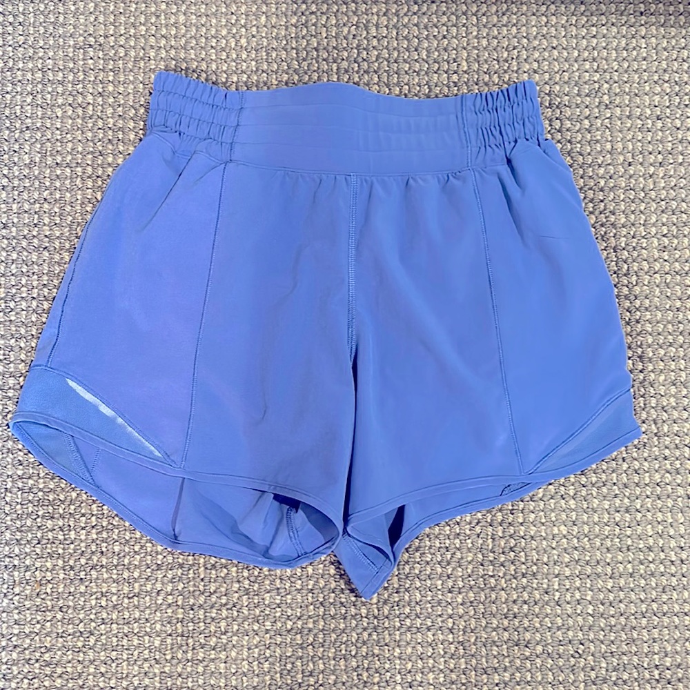 Lululemon Hotty Hot Shorts (size 4)